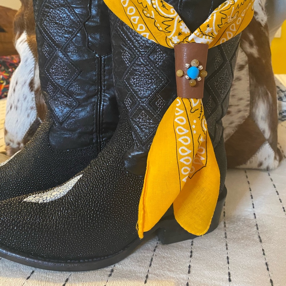 leather Bandana slide
